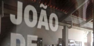 Dependência econômica e fé se misturam em Abadiânia, em Goiás