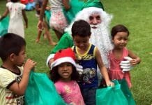Solidariedade: Torcida do Palmeiras entrega presentes para crianças carentes
