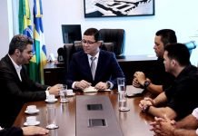 Governador Marcos Rocha discute continuidade de obras do Estado nos municípios