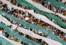 Em meio a protestos, Palmeiras vende 20 mil ingressos para clássico