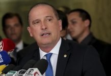 Governo estuda enviar proposta única de reforma da Previdência