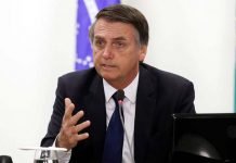 Bolsonaro diz que migrantes deverão ‘cantar hino’ para entrar no Brasil