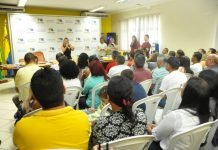 PARCERIA Prefeito se reúne com representantes de associações de bairro
