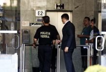 Policiais e agentes penitenciários poderão se aposentar aos 55 anos