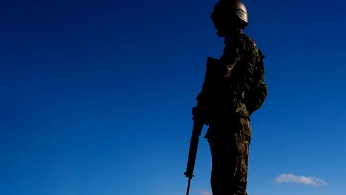 Clara250517MM_Militares-controlam-a-esplanda-dos-ministerios-apos-manifestacoes009_1