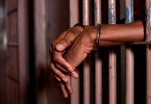 Marido espanca e tenta matar mulher carbonizada dentro de casa