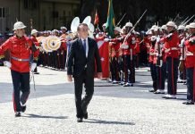 Democracia só existe se as Forças Armadas quiserem, diz Bolsonaro