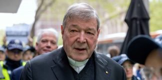 Justiça da Austrália condena cardeal acusado de crimes sexuais
