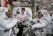 Nasa cancela caminhada espacial com mulheres por falta de traje