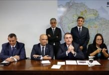 Bolsonaro anuncia decreto para caçadores e colecionadores de armas