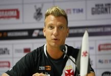 Maxi López deve ser novidade na escalação do Vasco contra o Santos