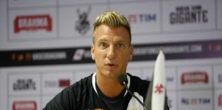 Maxi López deve ser novidade na escalação do Vasco contra o Santos