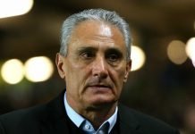 Tite pede que ‘talentos’ do futebol brasileiro voltem a jogar no Brasil