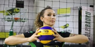 Números mostram que Tifanny pontua menos e oscila mais do que rivais