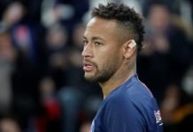 Federação suspende Neymar por três partidas por agredir torcedor