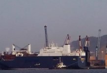 Dois navios de transporte de petróleo da Arábia Saudita são atacados