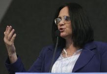 Projeto de combate a suicídio deve ter resultado este ano, diz Damares