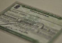 Justiça eleitoral cancela 2,4 milhões de títulos em todo o país e no exterior