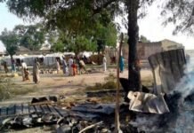 Ao menos 30 pessoas morrem em triplo atentado suicida na Nigéria