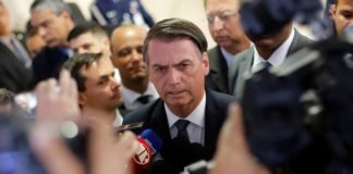 Bolsonaro exonera 11 peritos de órgão de combate à tortura