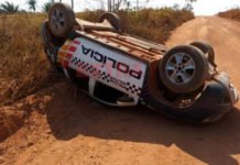 Após perseguição e capotamento policia recupera carro furtado em Vilhena