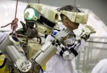 Rússia envia seu primeiro robô humanoide ao espaço