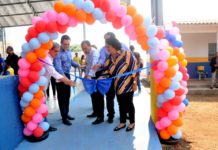Prefeito Hildon Chaves entrega obra da quadra da Escola São Pedro