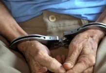 Idoso confessa que matou a esposa e escondeu o corpo no banheiro