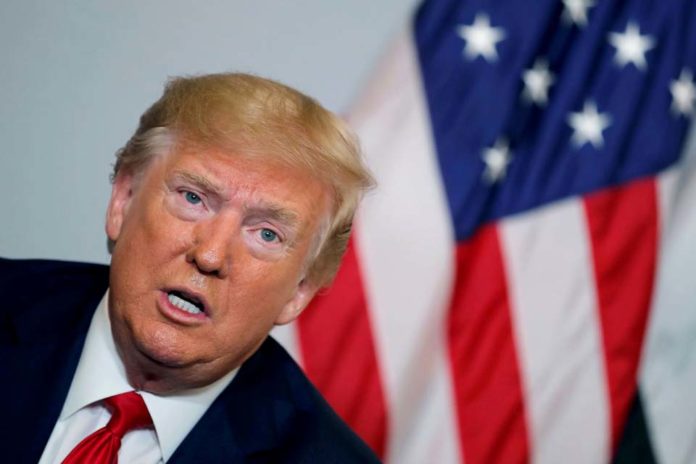 Trump vai decidir se ataca ou não o Irã em até duas semanas