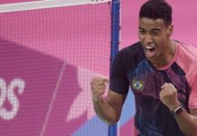 Vídeo – Ygor Coelho fatura medalha de ouro inédita para Brasil no badminton