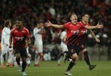 Com pressão, Athletico força o Grêmio ao erro e constrói virada histórica rumo à final; análise