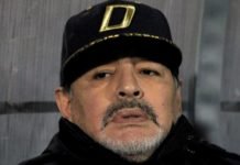 Maradona volta ao futebol argentino como técnico do Gimnasia La Plata
