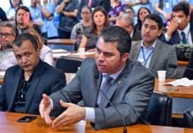 Projeto prevê atuação de médicos brasileiros formados no exterior sem Revalida