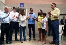 Emoção marca solenidade de entrega das chaves de imóveis na Capital
