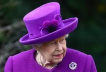 Roupas da rainha Elizabeth II não terão mais peles verdadeiras, anuncia Palácio de Buckingham