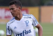 Gabriel Veron faz primeiro treino com o time profissional do Palmeiras