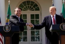 Bolsonaro: Trump não vai sobretaxar nosso aço e alumínio
