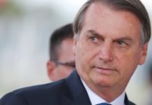 Bolsonaro deixa hospital após acidente doméstico