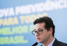 MPF pede à Polícia Federal que investigue chefe da Comunicação