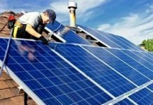 Bolsonaro: decisão sobre taxação de energia solar cabe à Aneel