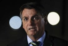 Bolsonaro sobre o lockdown: “Brasil está se tornando um País de pobres”