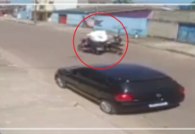 COVARDIA: Câmera registra assalto a motociclista em movimento em rua da capital