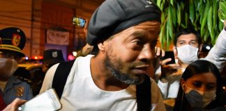 Ronaldinho e irmão podem deixar a prisão no Paraguai no próximo dia 24
