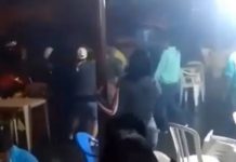 Dupla tentativa de homicídio a facadas é registrada em bar e PM prende acusados em flagrante