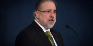 Sob pressão, Aras lista ao Supremo nove investigações sobre Bolsonaro