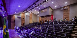 Prefeitura conclui obra de revitalização do Teatro Banzeiros