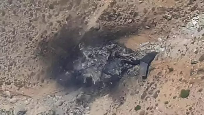 Avião-cisterna russo cai na Turquia e mata os oito tripulantes Avião-cisterna russo cai na Turquia e mata os oito tripulantes