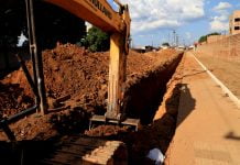 Por determinação do Prefeito Hildon Chaves, nova rede de drenagem é construída na rua Vieira Caúla com avenida Mamoré