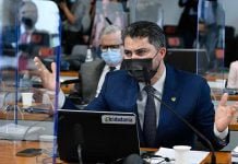 Relatório final da CPI da Covid-19 indicia Jair Bolsonaro por 9 crimes
