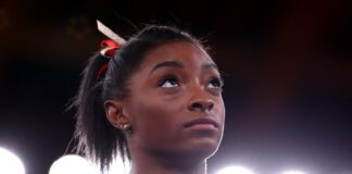Biles considera seguir na ginástica, mas diz: “Se me custar a paz, vou me afastar”